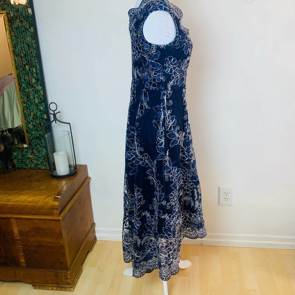 City Goddess London Embroidered Lace Midi Bardot Dip Hem Dress Formal Navy Sz 10 - Picture 7 of 15